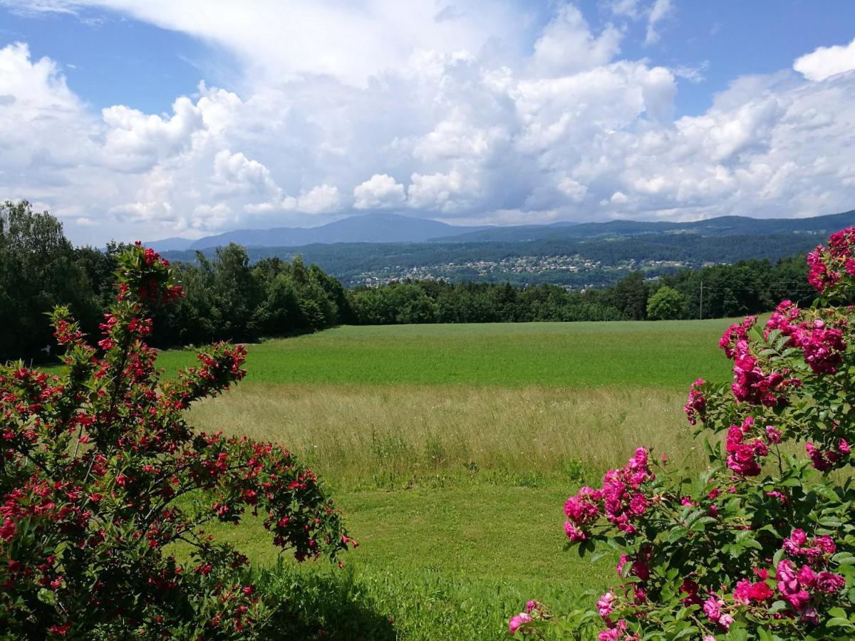 Bungalow & Apartments "Am Deber" Velden - Augsdorf Velden am Wörthersee Zewnętrze zdjęcie